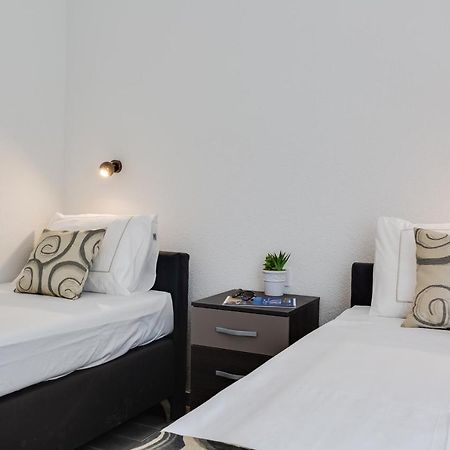 ויר Apartmani Kastelina מראה חיצוני תמונה