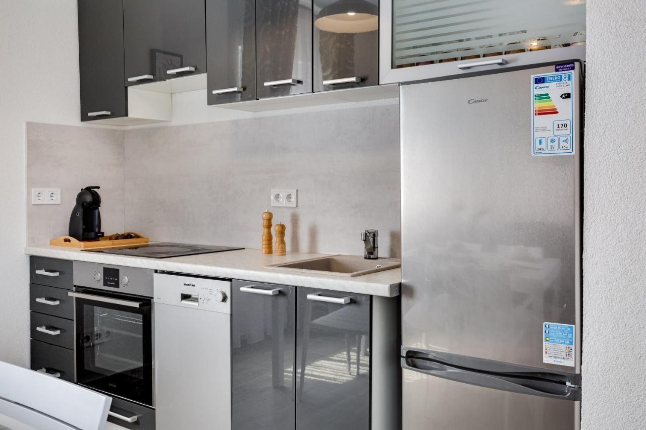 ויר Apartmani Kastelina מראה חיצוני תמונה