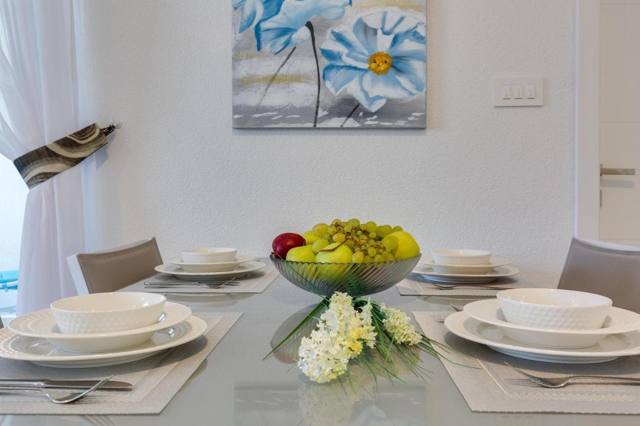 ויר Apartmani Kastelina מראה חיצוני תמונה
