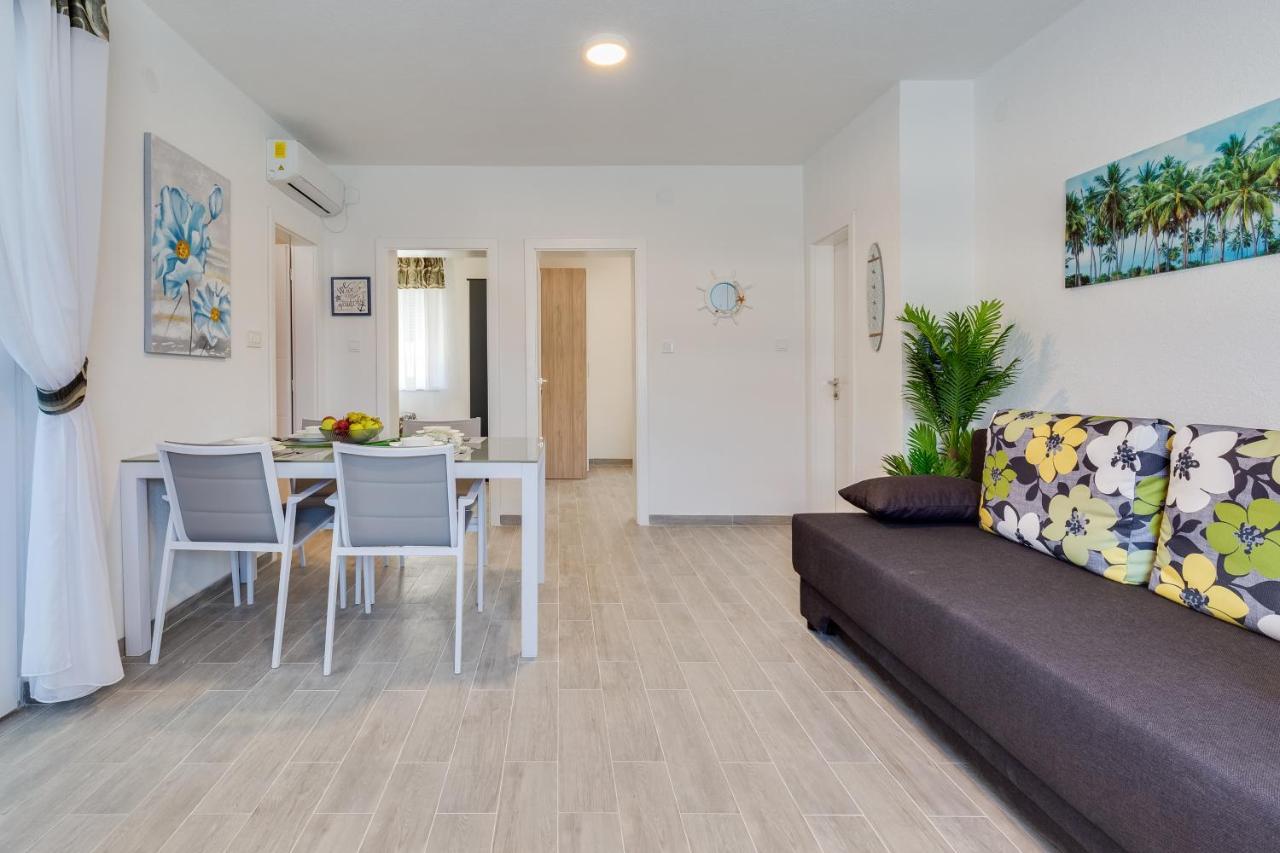 ויר Apartmani Kastelina מראה חיצוני תמונה