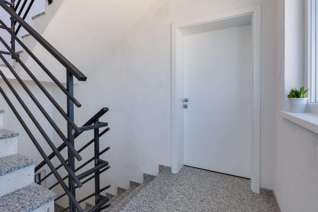 ויר Apartmani Kastelina מראה חיצוני תמונה