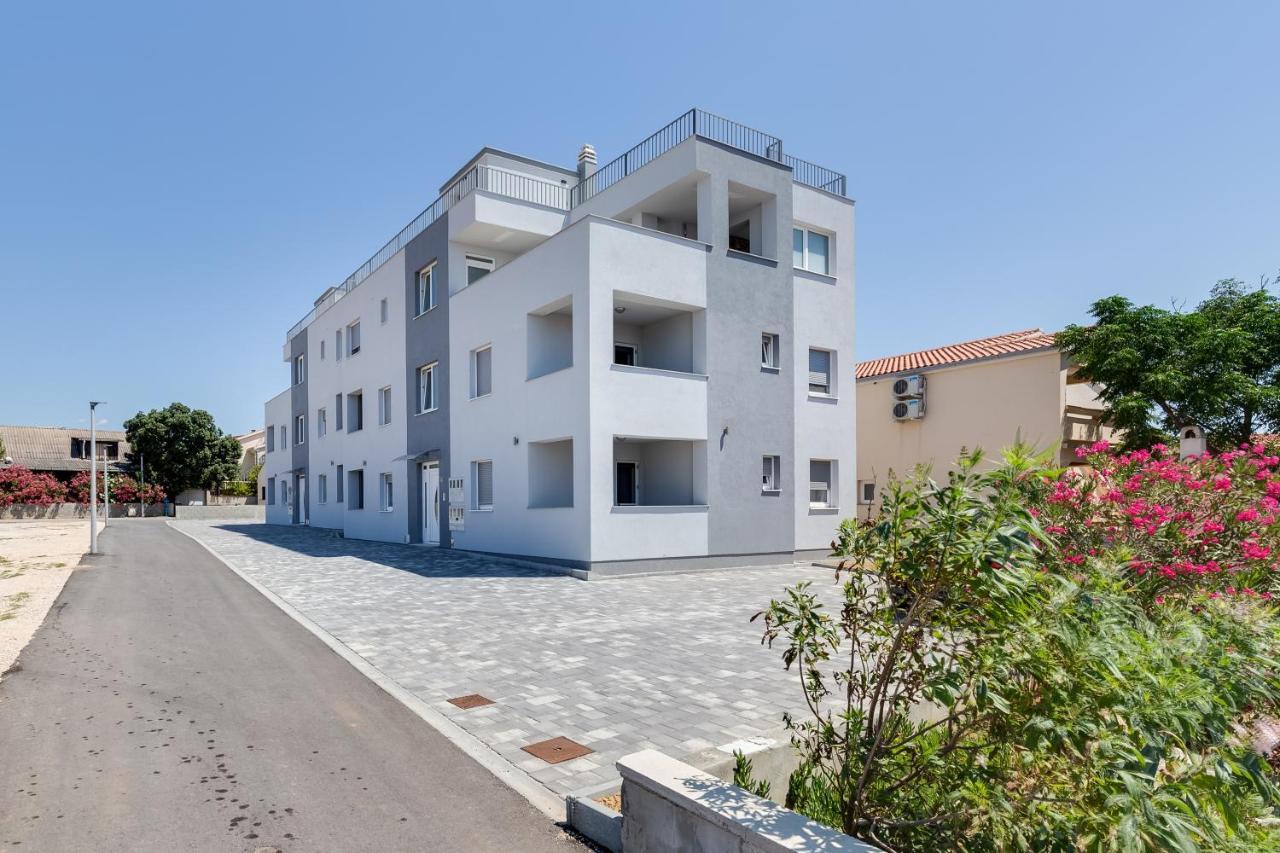 ויר Apartmani Kastelina מראה חיצוני תמונה