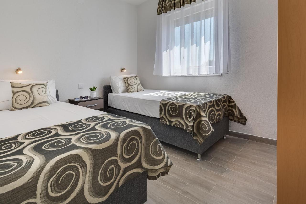 ויר Apartmani Kastelina מראה חיצוני תמונה