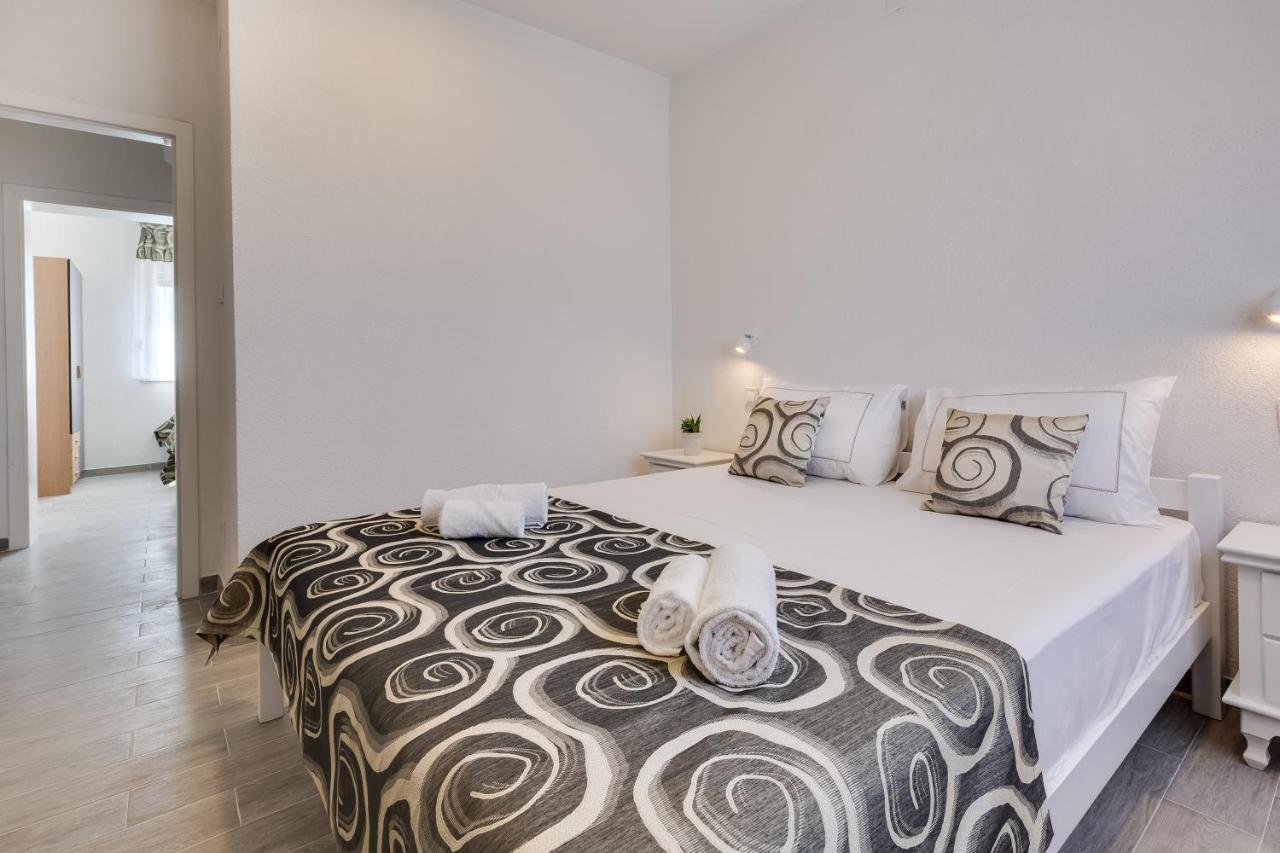 ויר Apartmani Kastelina מראה חיצוני תמונה