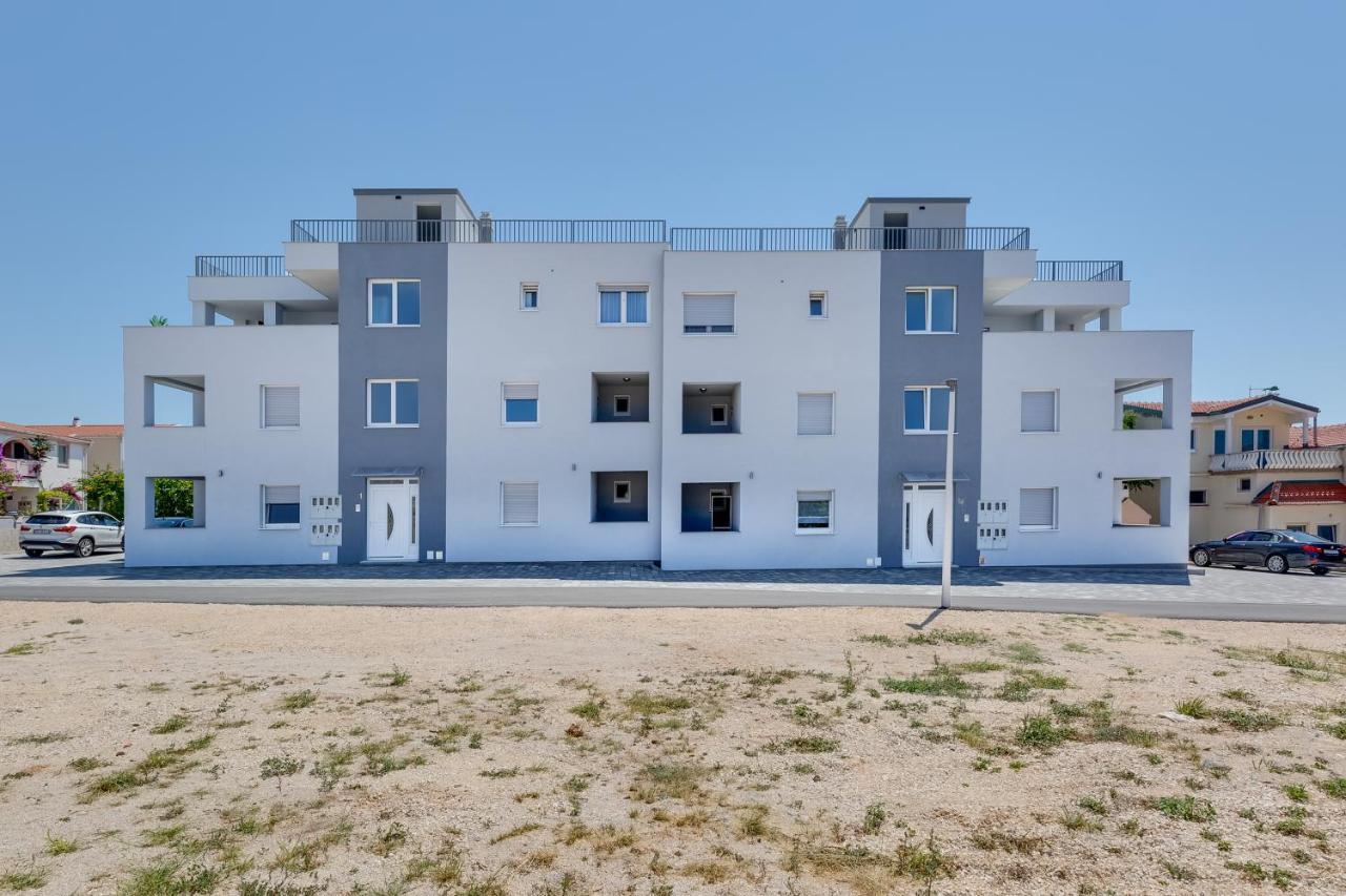 ויר Apartmani Kastelina מראה חיצוני תמונה